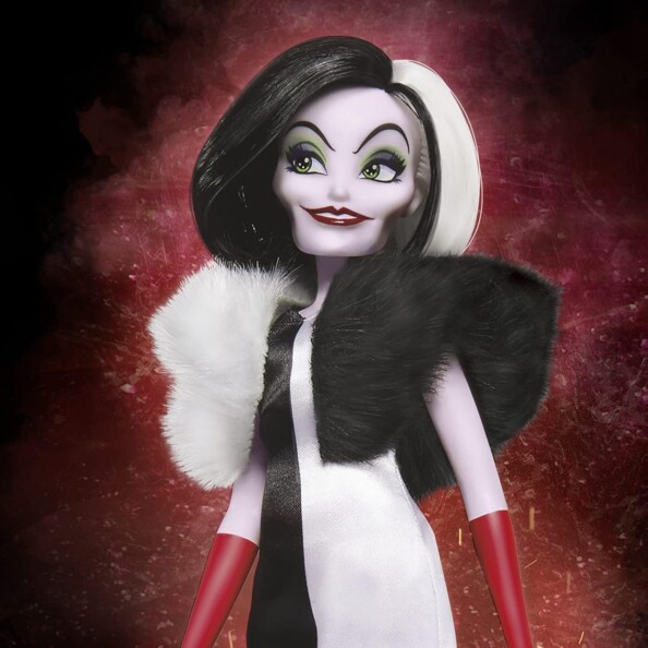 Bambola Disney Cruella De Mon stile, carattere e fascino ribelle