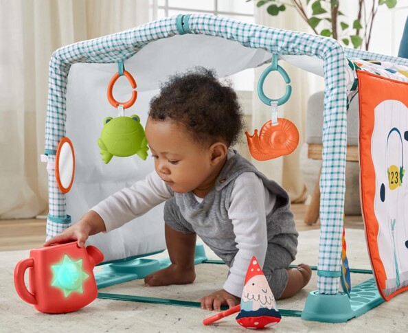 Fisher-Price Il Mio Tappeto Capanna 3 in 1 gioco, comfort e scoperta