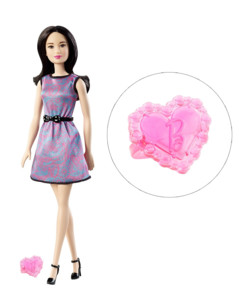 Barbie collezione Friends: Léa con gonna bicolore